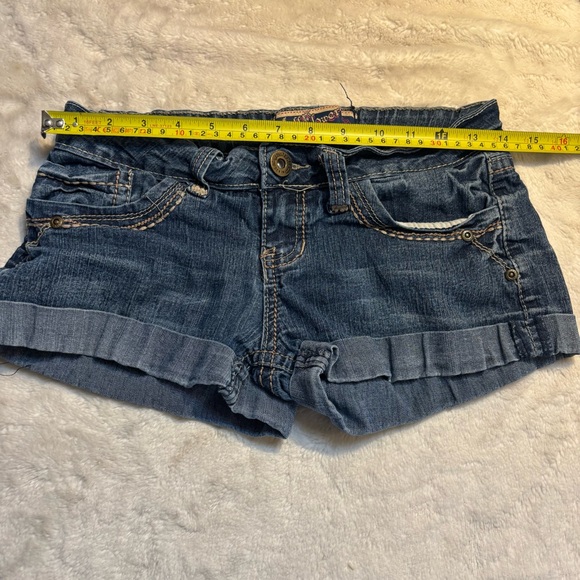 BUNDLE of Wallflower Jean Shorts 3 Size 3 Jrs Blue Denim Short Shorts Trio Set - Picture 14 of 16